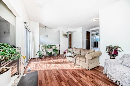 200 Edgemont Estates Drive Nw, Calgary, AB - Indoor Photo Showing Living Room