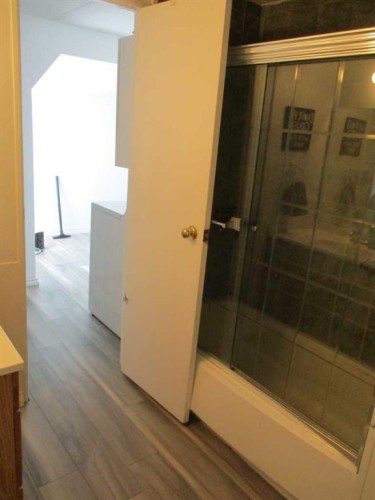 93 Huntstrom Drive Ne, Calgary, AB - Indoor