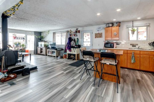 93 Huntstrom Drive Ne, Calgary, AB - Indoor Photo Showing Other Room