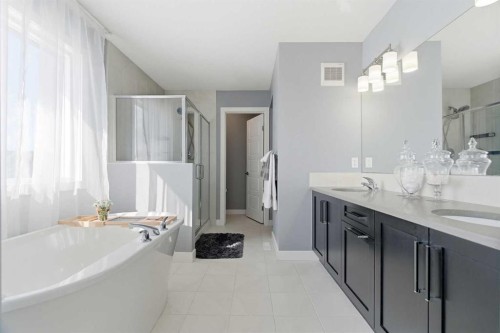 12 Ranchers Bay, Okotoks, AB - Indoor Photo Showing Bathroom