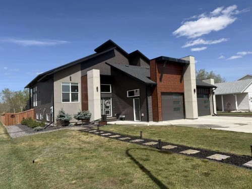 10522 101 Avenue, Sexsmith, AB - Outdoor