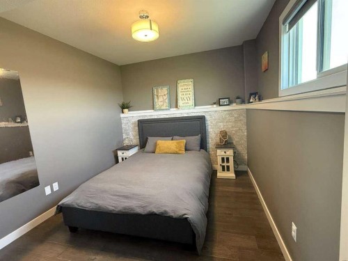 10522 101 Avenue, Sexsmith, AB - Indoor Photo Showing Bedroom
