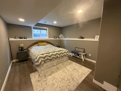 10522 101 Avenue, Sexsmith, AB - Indoor Photo Showing Bedroom