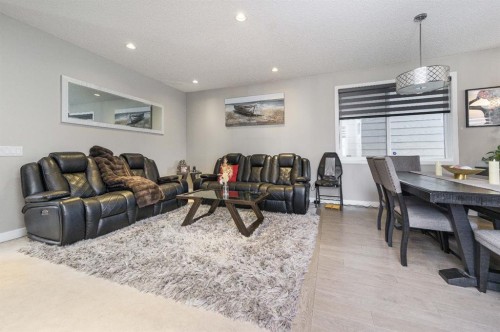 5 Masters Street Se, Calgary, AB - Indoor