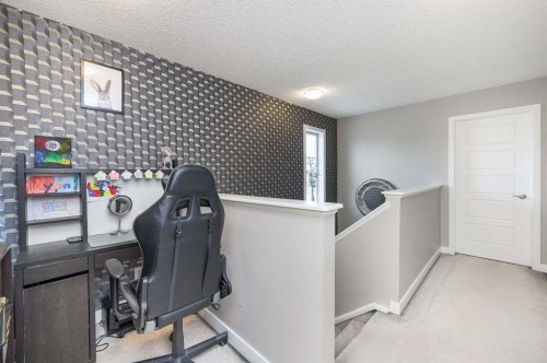 5 Masters Street Se, Calgary, AB - Indoor