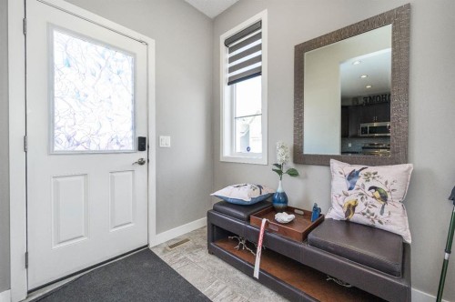 5 Masters Street Se, Calgary, AB - Indoor Photo Showing Other Room