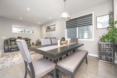 5 Masters Street Se, Calgary, AB - Indoor Photo Showing Other Room