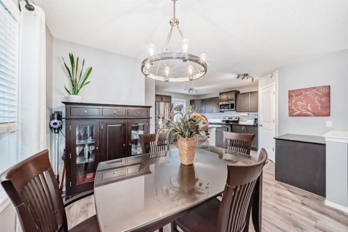 44 Legacy Crescent Se, Calgary, AB - Indoor Photo Showing Dining Room