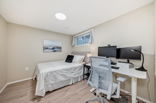 44 Legacy Crescent Se, Calgary, AB - Indoor Photo Showing Bedroom
