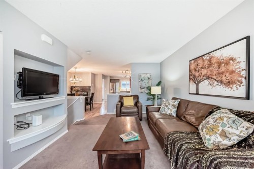 44 Legacy Crescent Se, Calgary, AB - Indoor Photo Showing Living Room