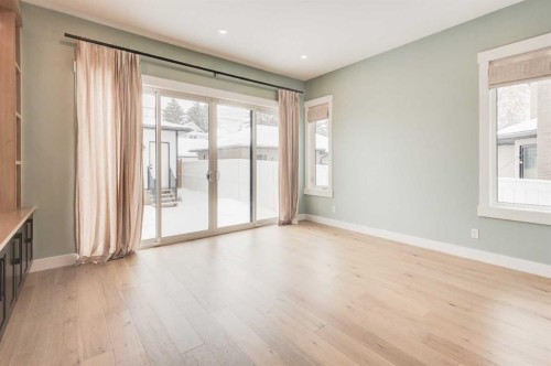 2425 27 Street Sw, Calgary, AB - Indoor Photo Showing Other Room