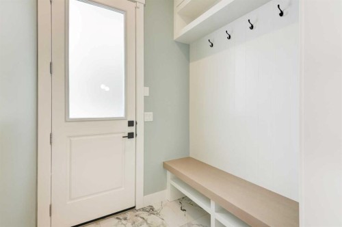 2425 27 Street Sw, Calgary, AB - Indoor Photo Showing Other Room