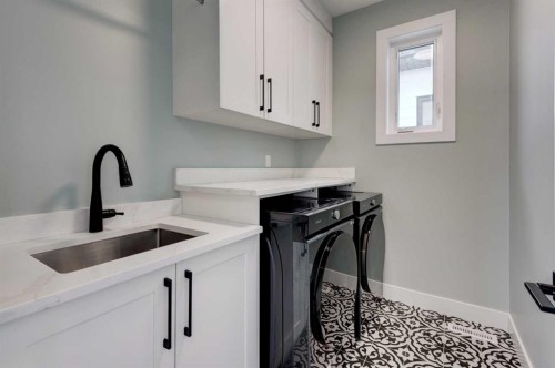 2425 27 Street Sw, Calgary, AB - Indoor