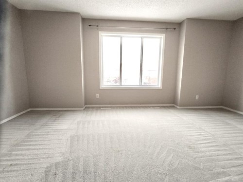 9 Somerside Crescent Sw, Calgary, AB - Indoor Photo Showing Bathroom