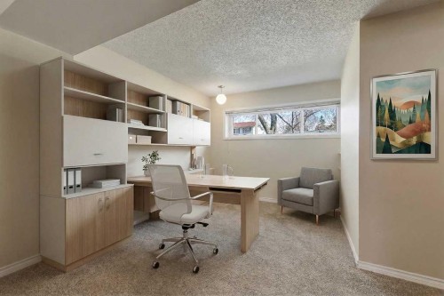 68 West Glen Crescent Sw, Calgary, AB - Indoor Photo Showing Office