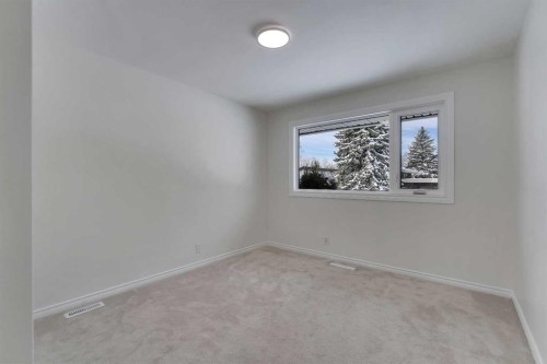 4824 Claret Street Nw, Calgary, AB - Indoor Photo Showing Other Room
