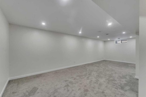 4824 Claret Street Nw, Calgary, AB - Indoor Photo Showing Other Room