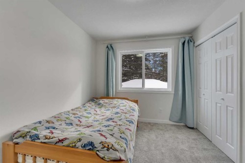 4824 Claret Street Nw, Calgary, AB - Indoor Photo Showing Bedroom