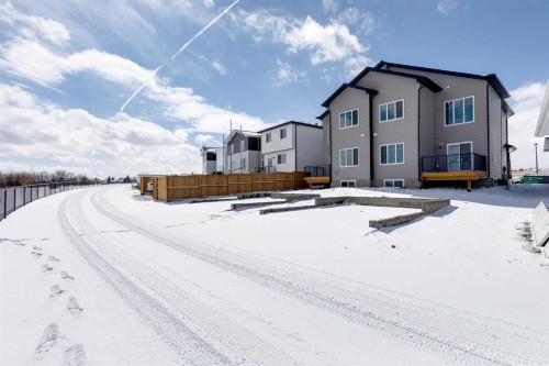 1917 Mccaskill Drive, Crossfield, AB - Outdoor