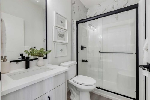 1917 Mccaskill Drive, Crossfield, AB - Indoor Photo Showing Bathroom