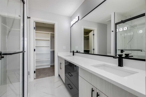 1955 Mccaskill Drive, Crossfield, AB - Indoor Photo Showing Bathroom