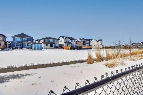 230 Kinniburgh Loop, Chestermere, AB - Outdoor