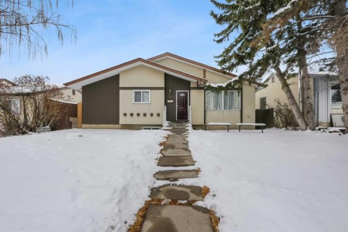990 Marcombe Drive Ne, Calgary, AB - Outdoor