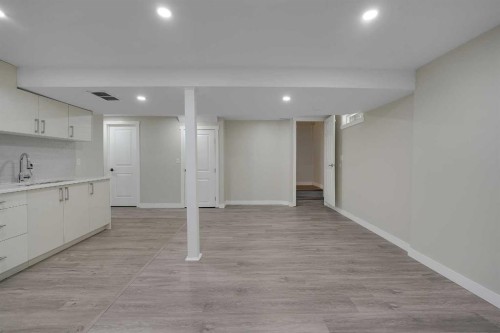 990 Marcombe Drive Ne, Calgary, AB - Indoor