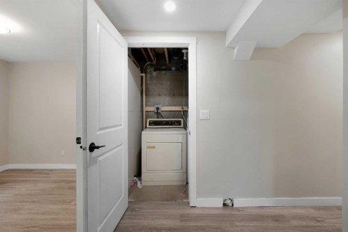 990 Marcombe Drive Ne, Calgary, AB - Indoor