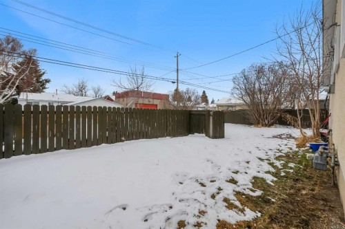 990 Marcombe Drive Ne, Calgary, AB - Outdoor