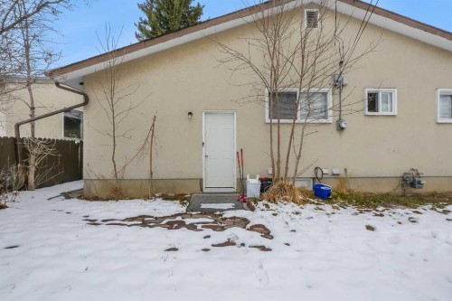 990 Marcombe Drive Ne, Calgary, AB - Outdoor