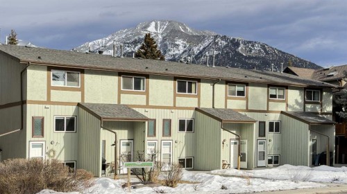 9-630 3Rd Street, Canmore, AB - Outdoor With Facade