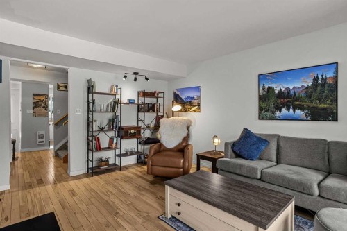 9-630 3Rd Street, Canmore, AB - Indoor Photo Showing Living Room