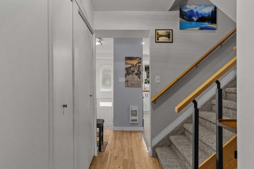 9-630 3Rd Street, Canmore, AB - Indoor Photo Showing Other Room