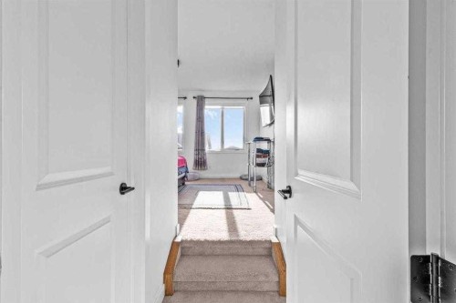 44 Ranchers Way, Okotoks, AB - Indoor Photo Showing Other Room