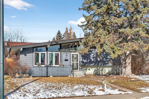 319 Whitney Crescent Se, Calgary, AB - Outdoor