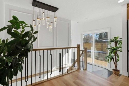 1303 87 Avenue Sw, Calgary, AB - Indoor Photo Showing Other Room