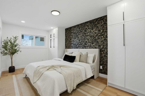 1303 87 Avenue Sw, Calgary, AB - Indoor Photo Showing Bedroom