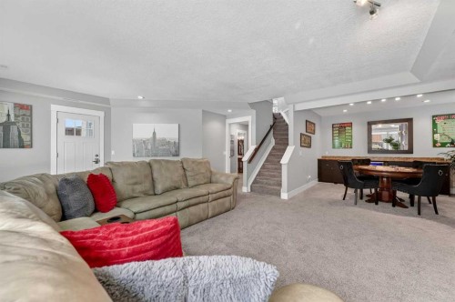 140 Citadel Park Nw, Calgary, AB - Indoor Photo Showing Living Room