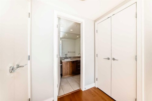 1126-222 Riverfront Avenue Sw, Calgary, AB - Indoor Photo Showing Other Room