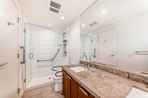 1126-222 Riverfront Avenue Sw, Calgary, AB - Indoor Photo Showing Bathroom