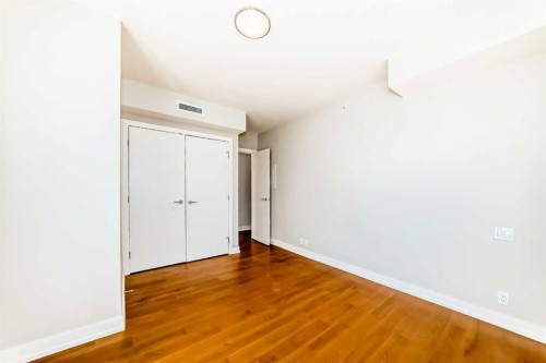 1126-222 Riverfront Avenue Sw, Calgary, AB - Indoor Photo Showing Other Room