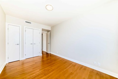 1126-222 Riverfront Avenue Sw, Calgary, AB - Indoor Photo Showing Other Room