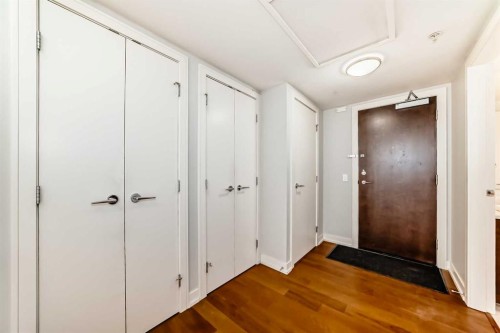 1126-222 Riverfront Avenue Sw, Calgary, AB - Indoor Photo Showing Other Room