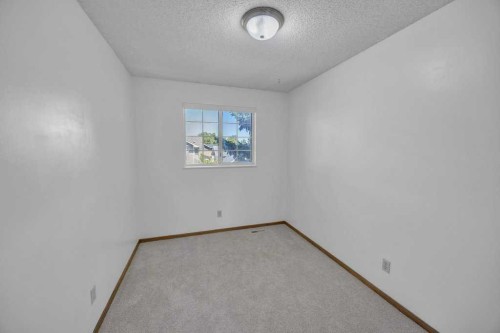 67 Martinwood Road Ne, Calgary, AB - Indoor Photo Showing Other Room