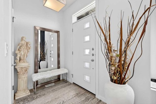 42 Heirloom Manor Se, Calgary, AB - Indoor Photo Showing Other Room