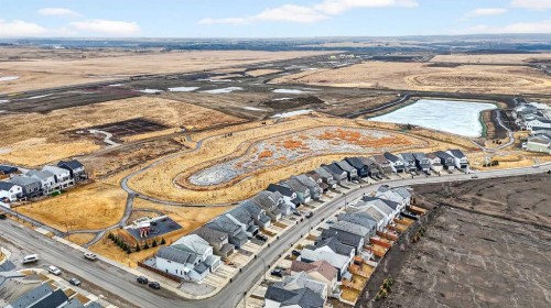 42 Heirloom Manor Se, Calgary, AB - Outdoor With View