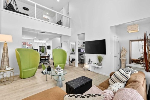 42 Heirloom Manor Se, Calgary, AB - Indoor