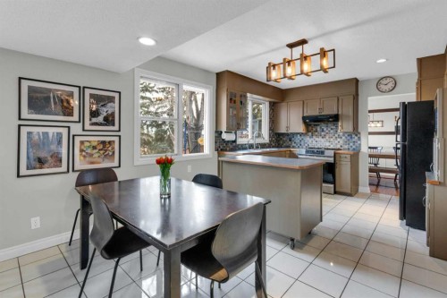 356 Cannington Place Sw, Calgary, AB - Indoor Photo Showing Other Room