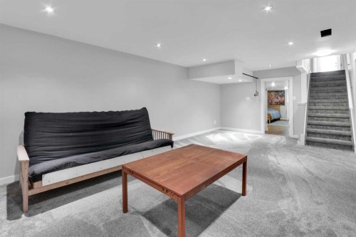 356 Cannington Place Sw, Calgary, AB - Indoor Photo Showing Living Room